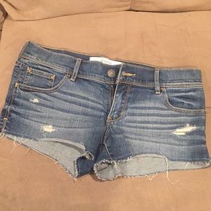 Size 6 Gilly Hicks shorts